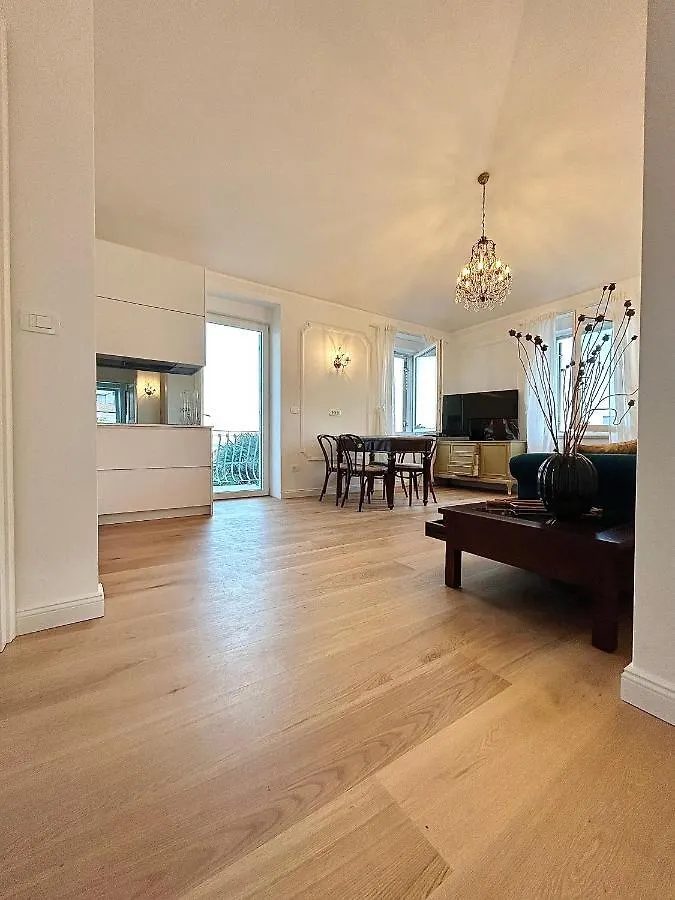 Villa Gianni - Lux Apt Vienna - 5 Stars Lovran